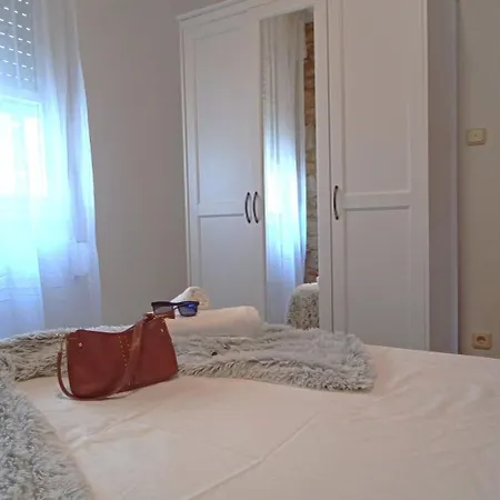 Terraza Centro Ciudad - Parking Vigilado 24h Appartamento *